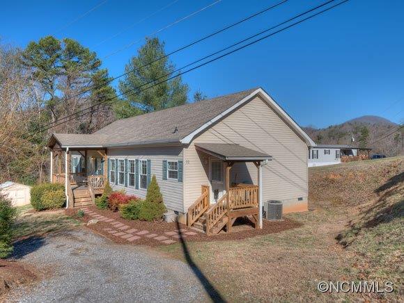 11 East Mountain Way Asheville NC 28805