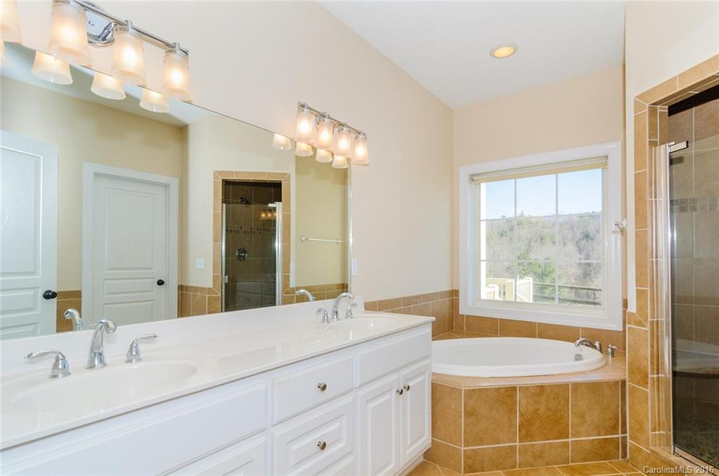 39 Wright Farm Road Candler NC 28715