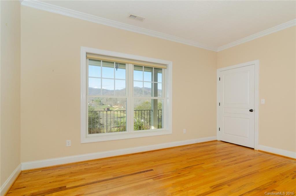 39 Wright Farm Road Candler NC 28715
