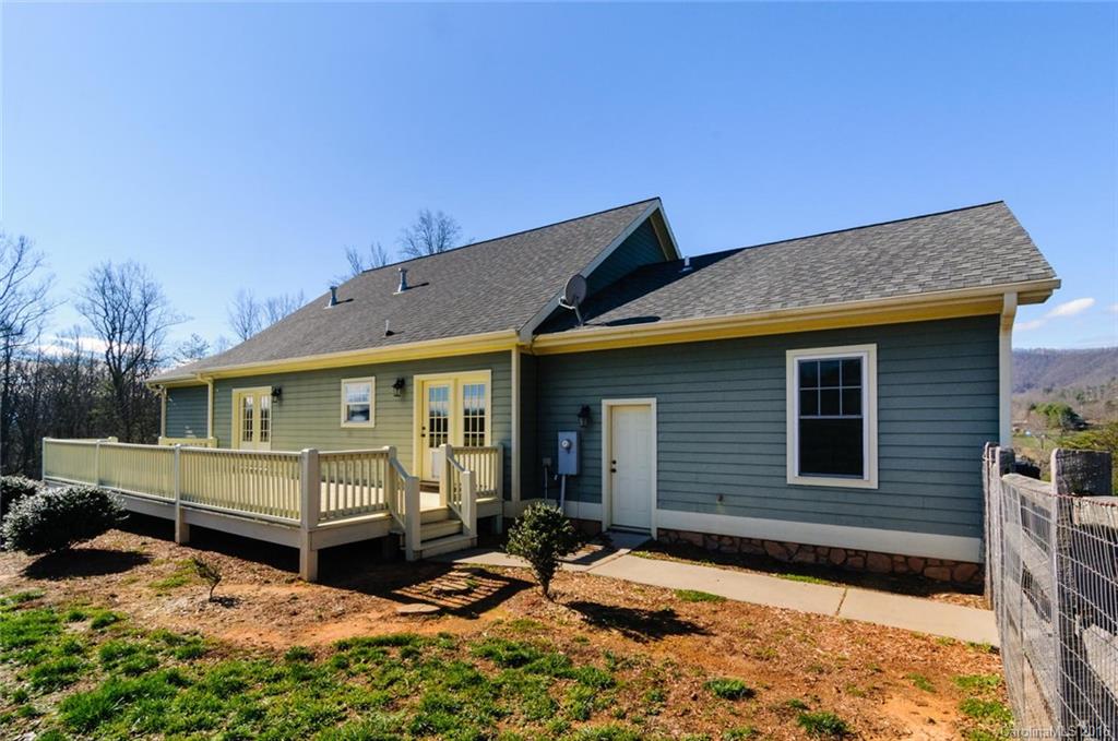39 Wright Farm Road Candler NC 28715
