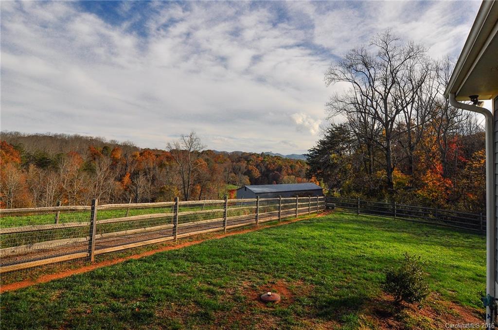 39 Wright Farm Road Candler NC 28715
