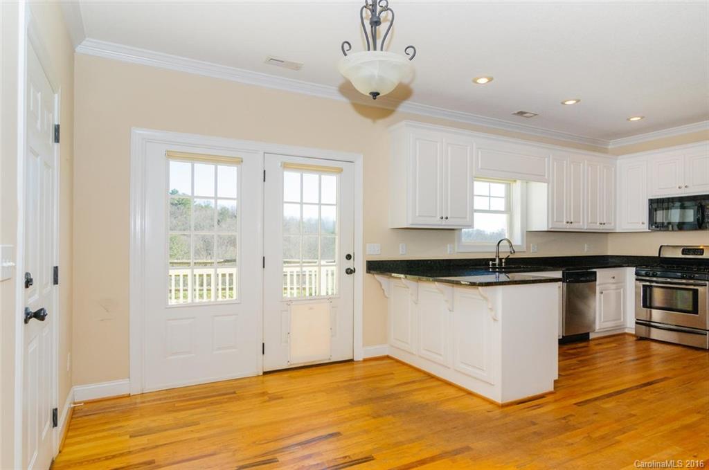 39 Wright Farm Road Candler NC 28715