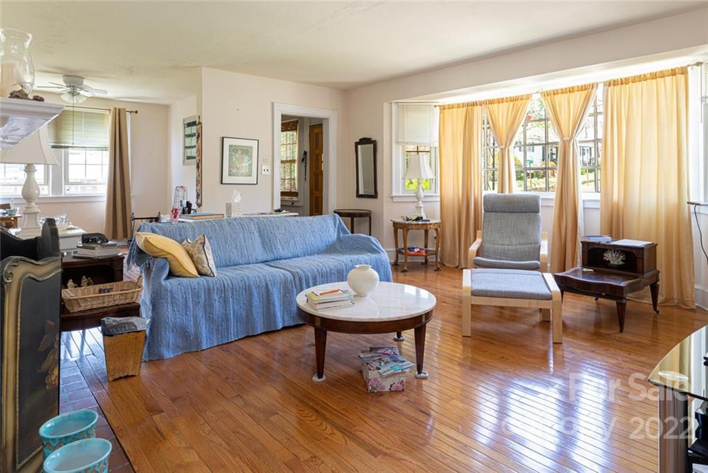 45 Ottari Road Asheville NC 28804