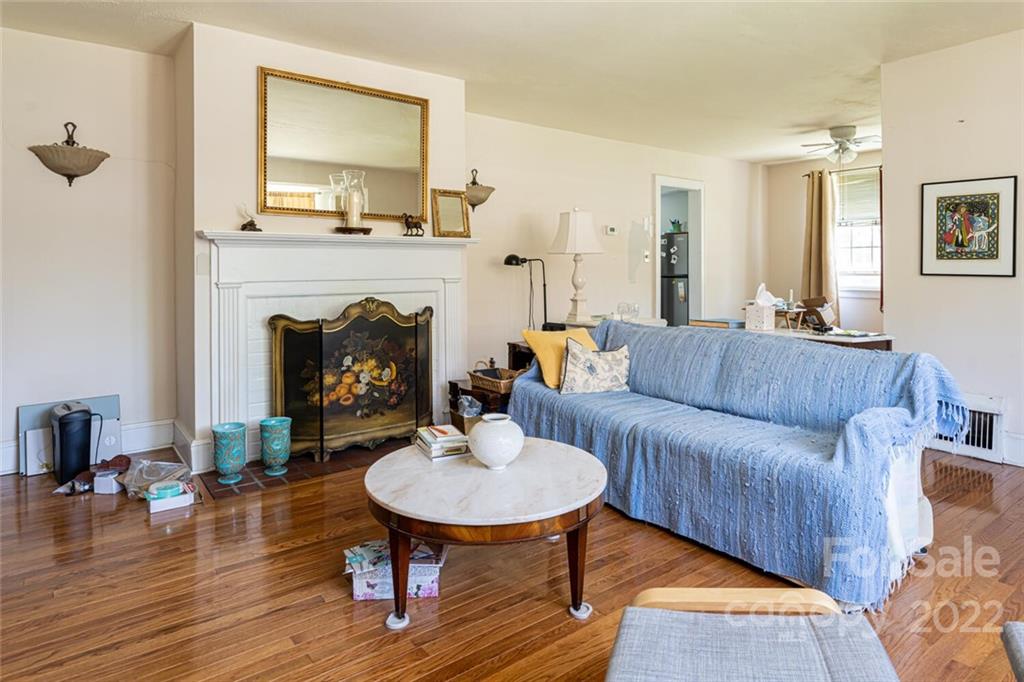 45 Ottari Road Asheville NC 28804