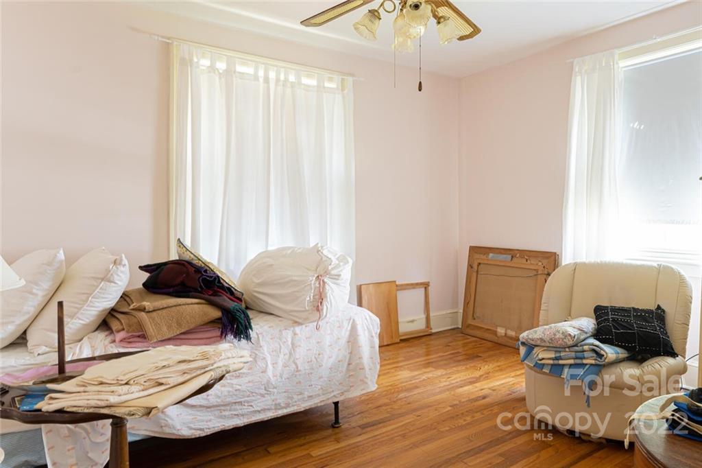 45 Ottari Road Asheville NC 28804