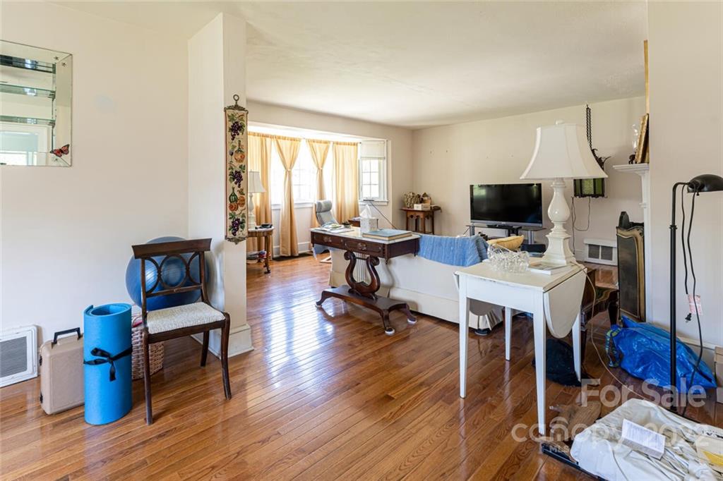 45 Ottari Road Asheville NC 28804