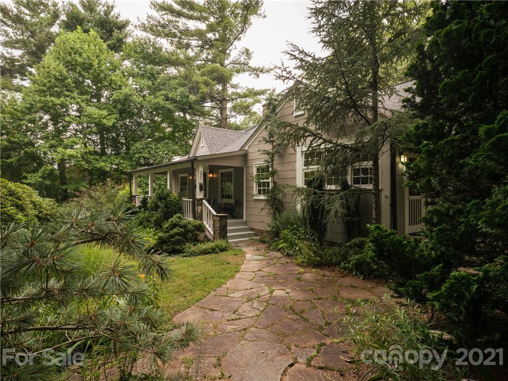 221 Robinhood Road Asheville NC 28804