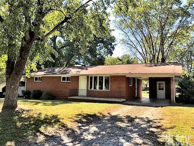 320 21st Avenue NE Hickory NC 28601