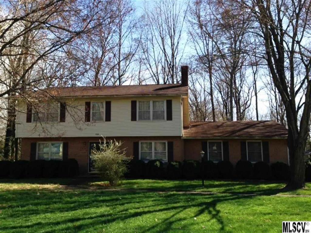 1320 19th Avenue Ne Hickory NC 28601