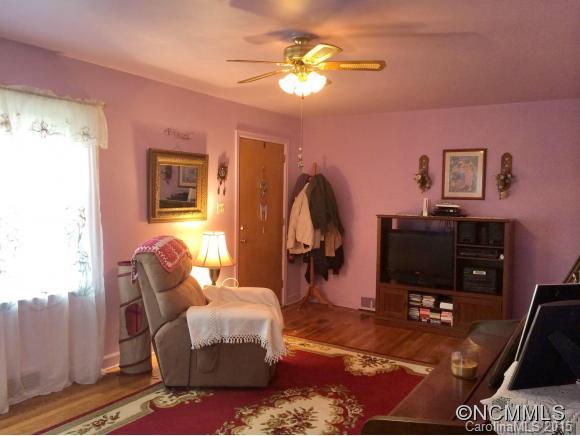 21 Bassett Road Asheville NC 28804