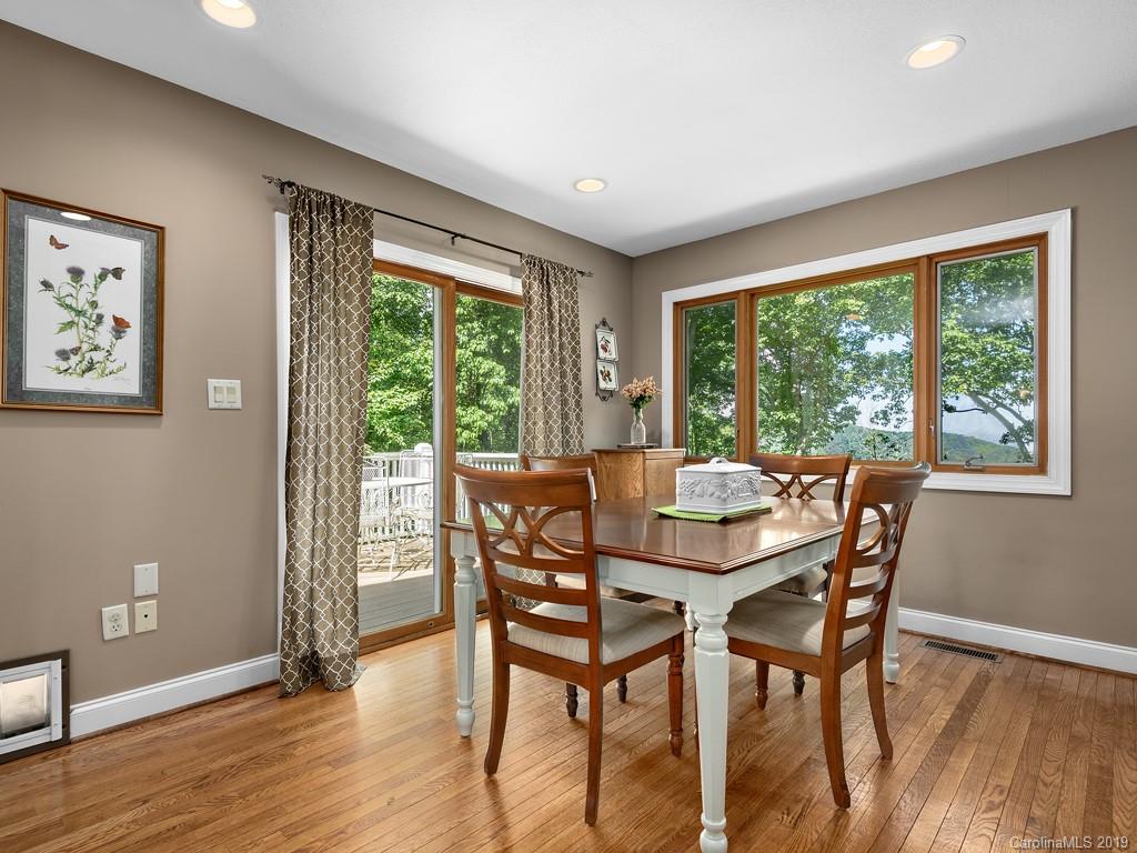 128 Stonecrest Drive Asheville NC 28803