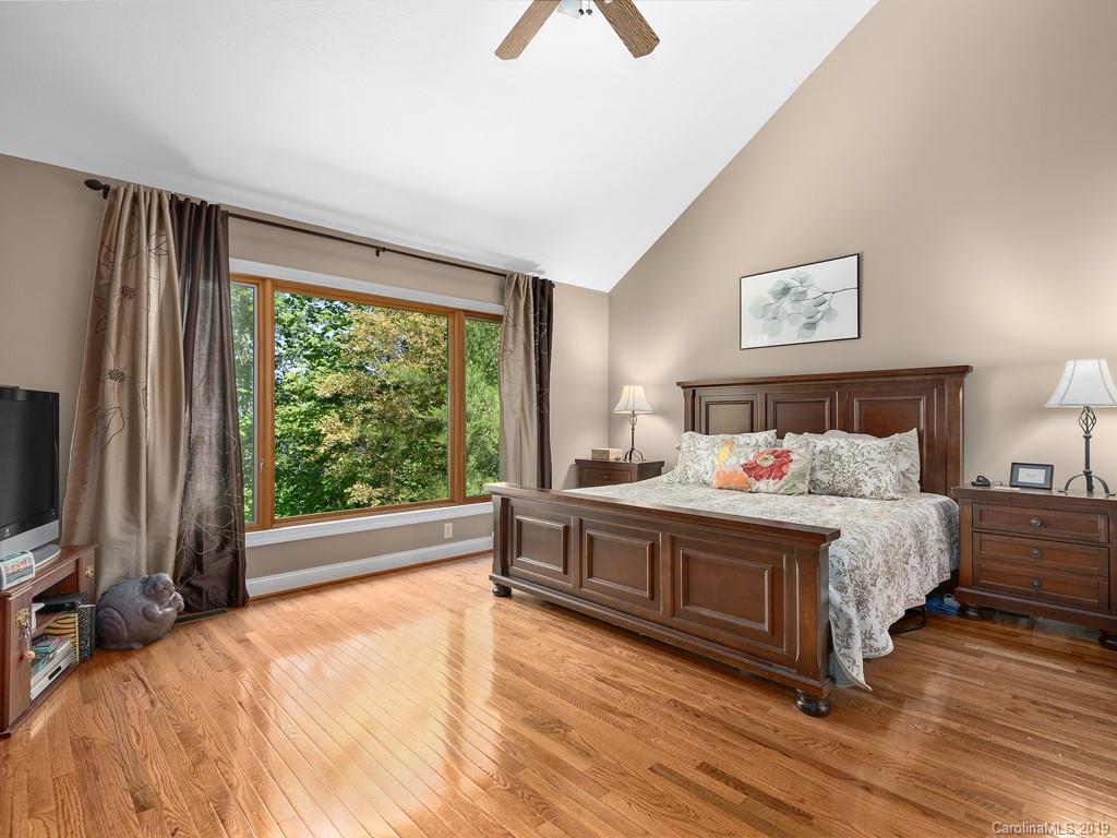 128 Stonecrest Drive Asheville NC 28803