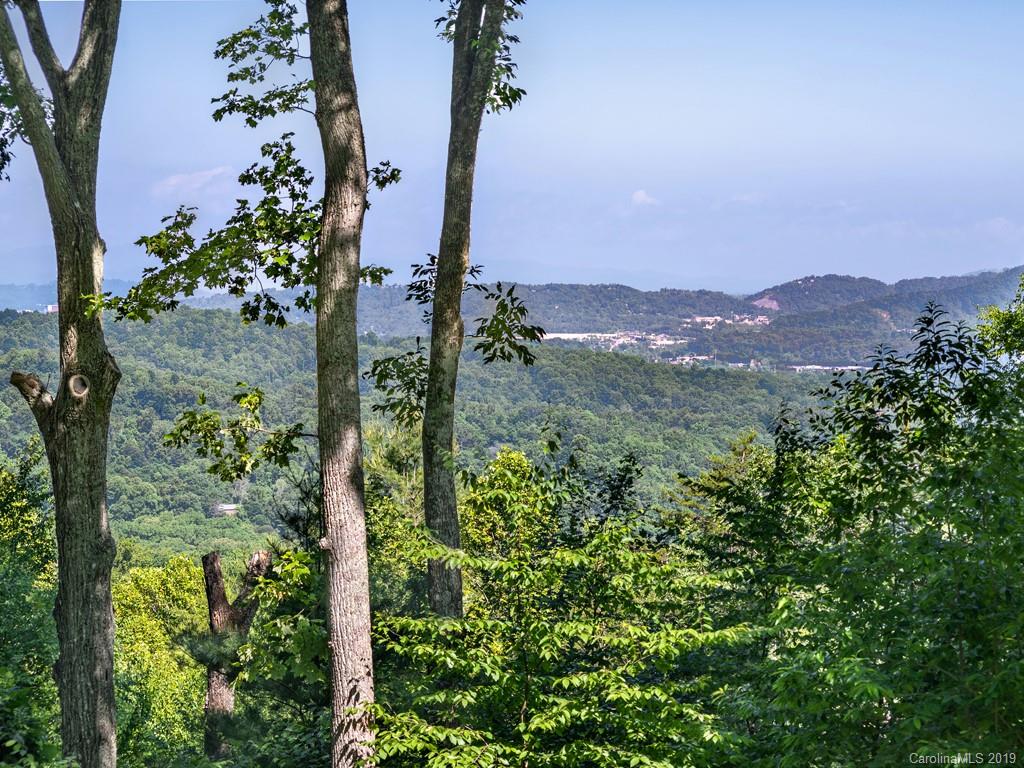 128 Stonecrest Drive Asheville NC 28803