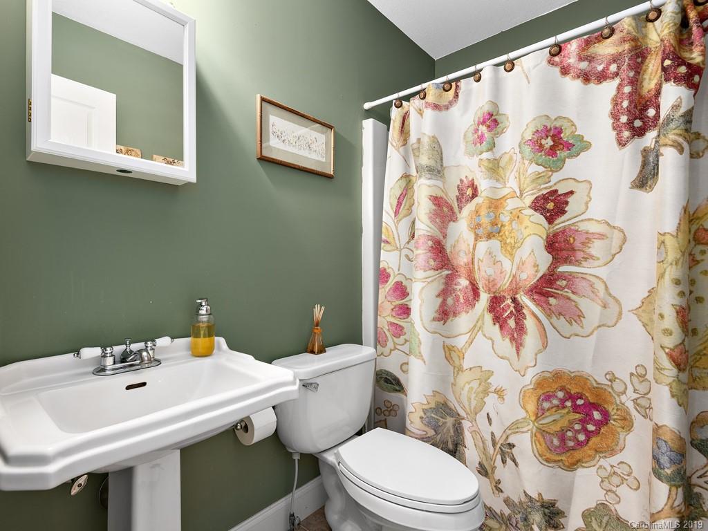 128 Stonecrest Drive Asheville NC 28803