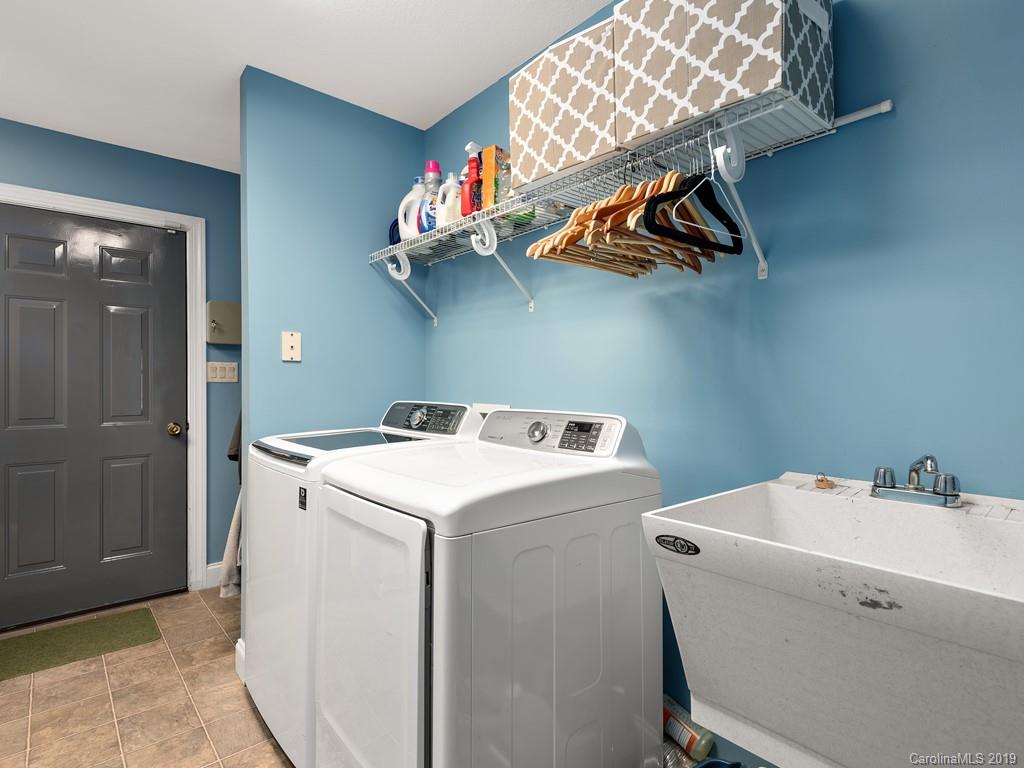 128 Stonecrest Drive Asheville NC 28803