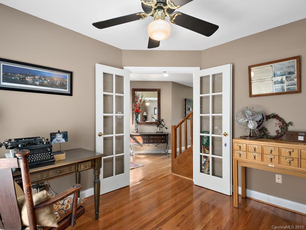 128 Stonecrest Drive Asheville NC 28803