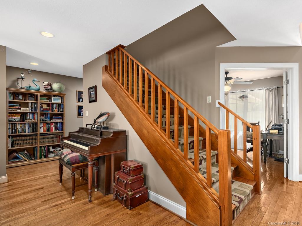 128 Stonecrest Drive Asheville NC 28803