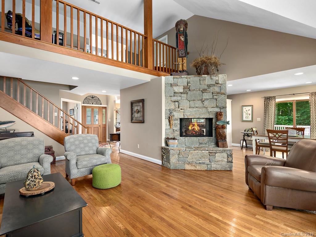 128 Stonecrest Drive Asheville NC 28803