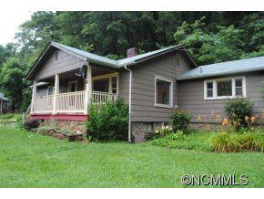 1041 Groundhog Road Canton NC 28716