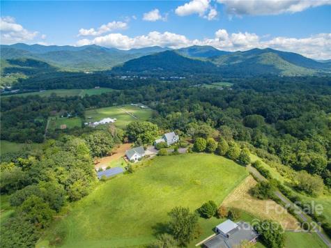 82 Sanctuary Road Swannanoa NC 28778