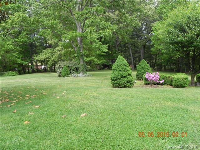 14 Lowry Lane Weaverville NC 28787