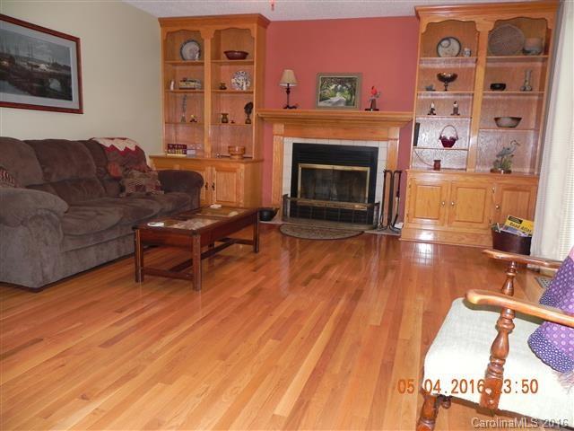14 Lowry Lane Weaverville NC 28787