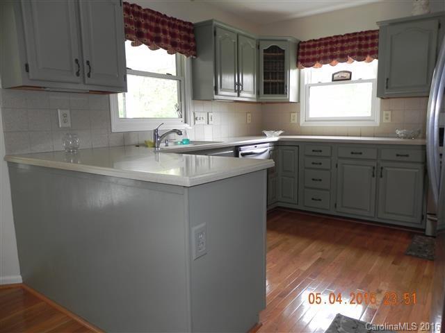 14 Lowry Lane Weaverville NC 28787