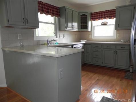 14 Lowry Lane Weaverville NC 28787