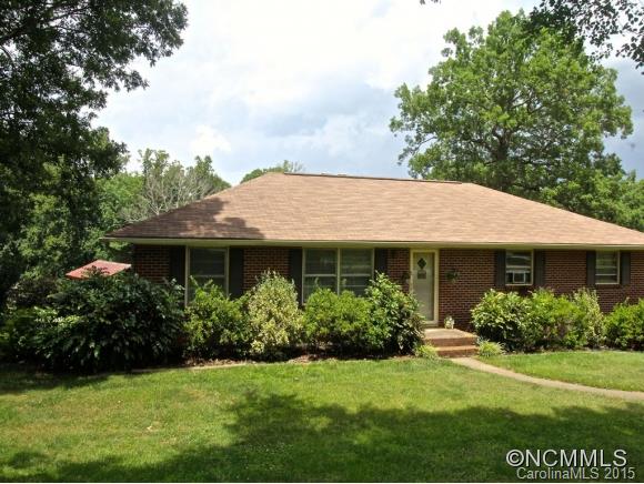 15 Hoyt Road Arden NC 28704