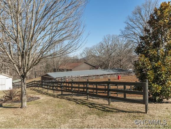15 Hoyt Road Arden NC 28704