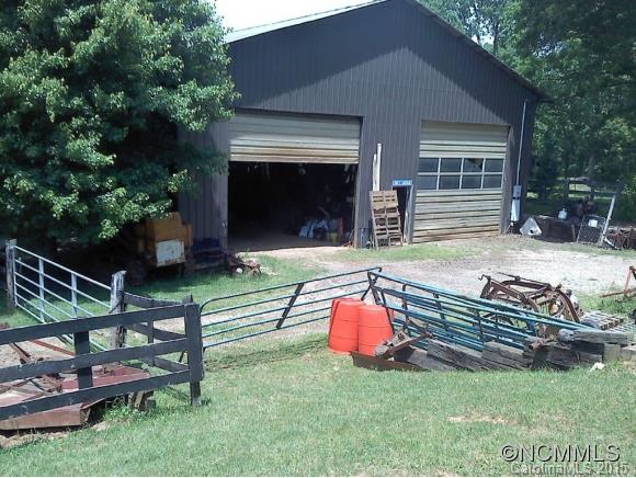 15 Hoyt Road Arden NC 28704