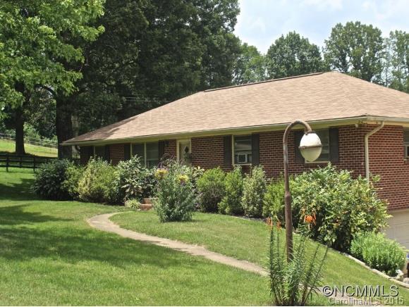 15 Hoyt Road Arden NC 28704