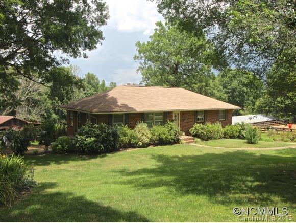 15 Hoyt Road Arden NC 28704