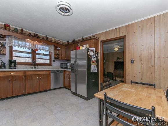 15 Hoyt Road Arden NC 28704