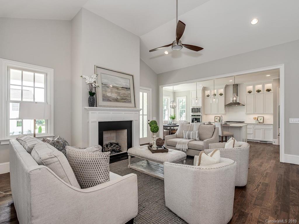 6830 Providence Lane W Charlotte NC 28226
