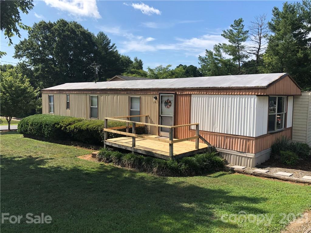 141 Hilltop Street Connelly Springs NC 28612