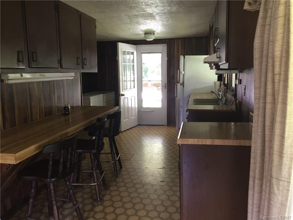 530 Reems Creek Road Weaverville NC 28787