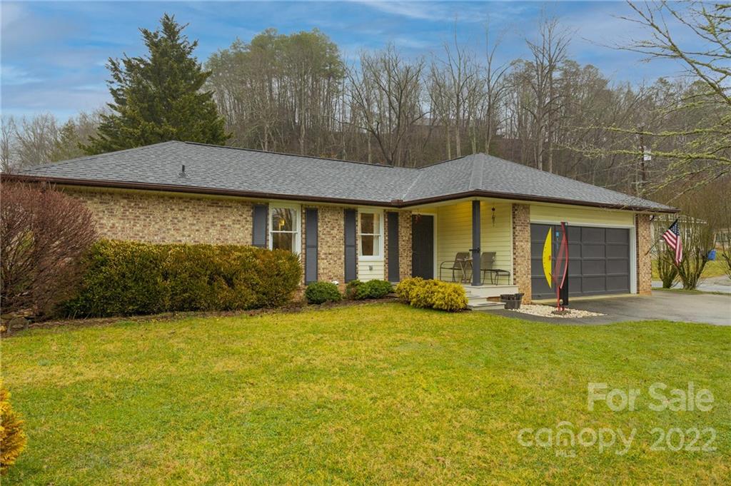 10 Resada Drive Brevard NC 28712