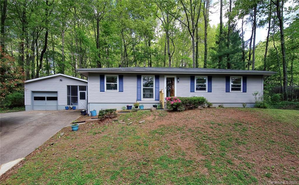 22 Springwood Drive Asheville NC 28805
