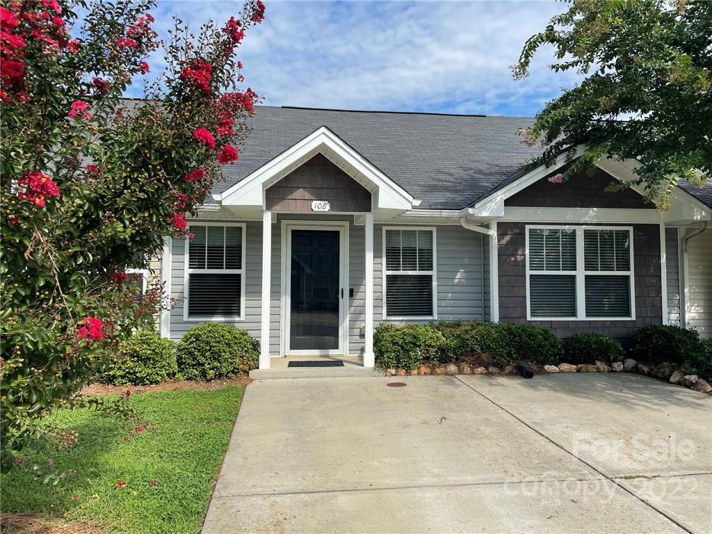 108 Lassiter Court Mount Holly NC 28120