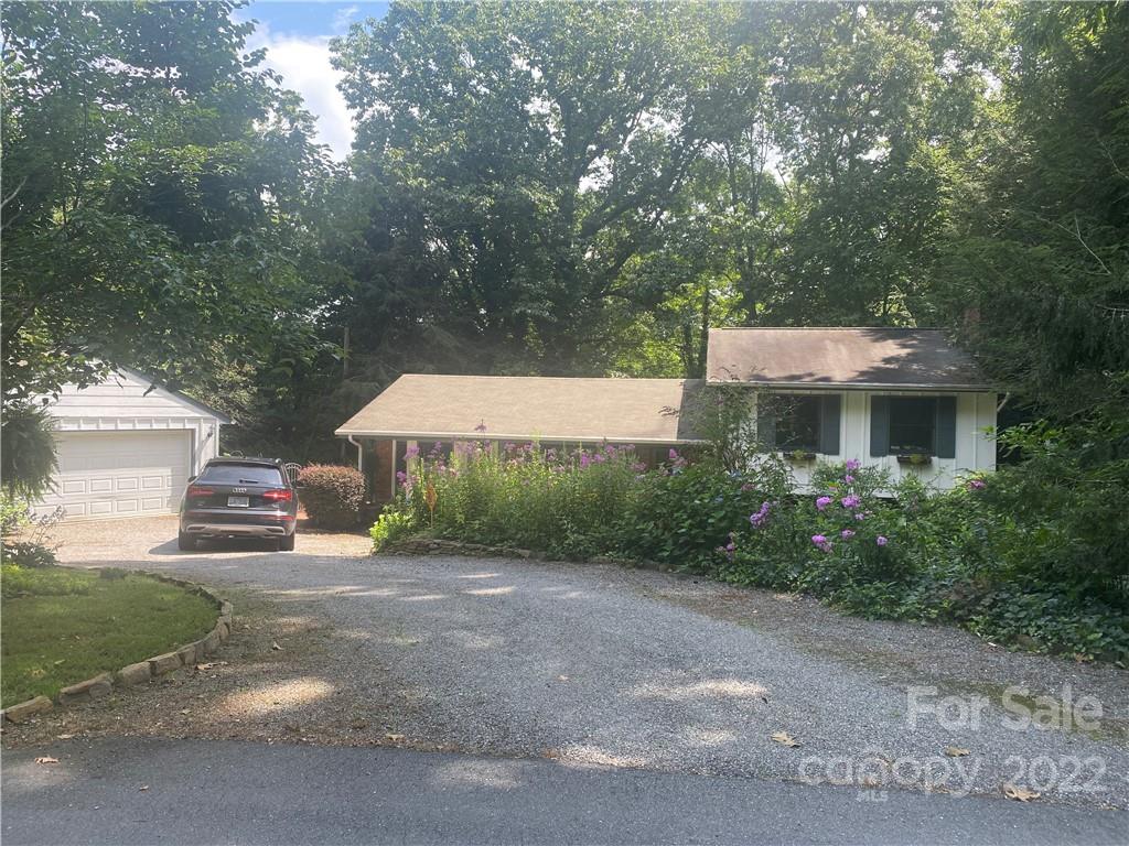 34 Ferncliff Drive Asheville NC 28805