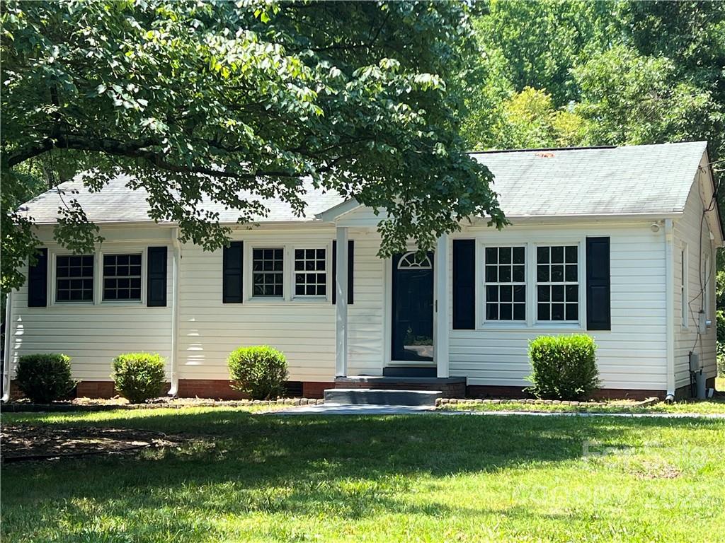 4032 Pleasant Plains Road Matthews NC 28104