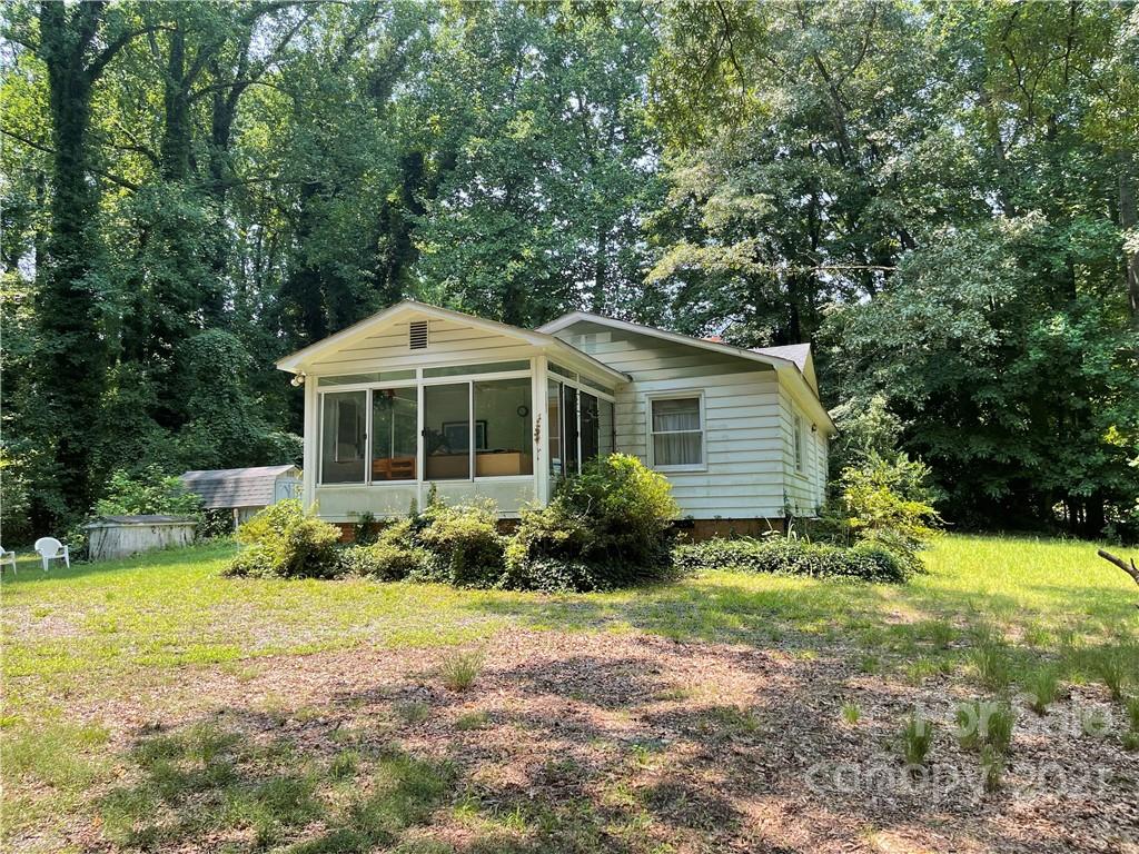 2101 Mcdonald Drive Charlotte NC 28216