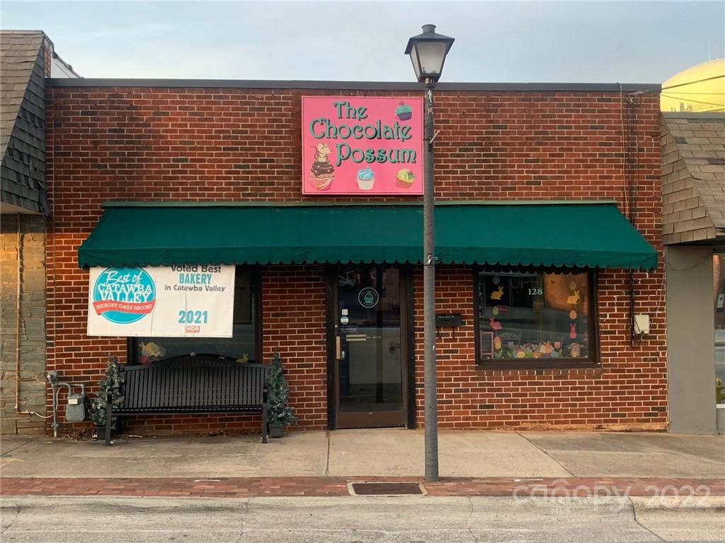 128 1st Street W Conover NC 28613
