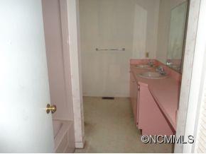 37 Applecross Road Weaverville NC 28787