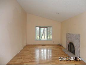 37 Applecross Road Weaverville NC 28787