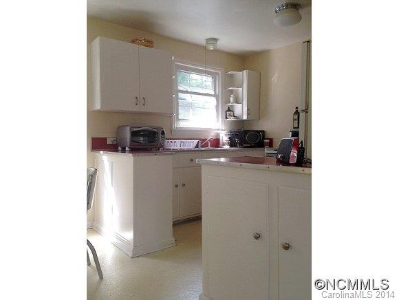 145 Arthur Road Asheville NC 28806