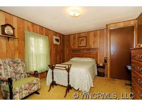 12 Deavermont Circle Asheville NC 28806