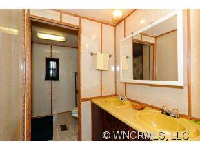 12 Deavermont Circle Asheville NC 28806
