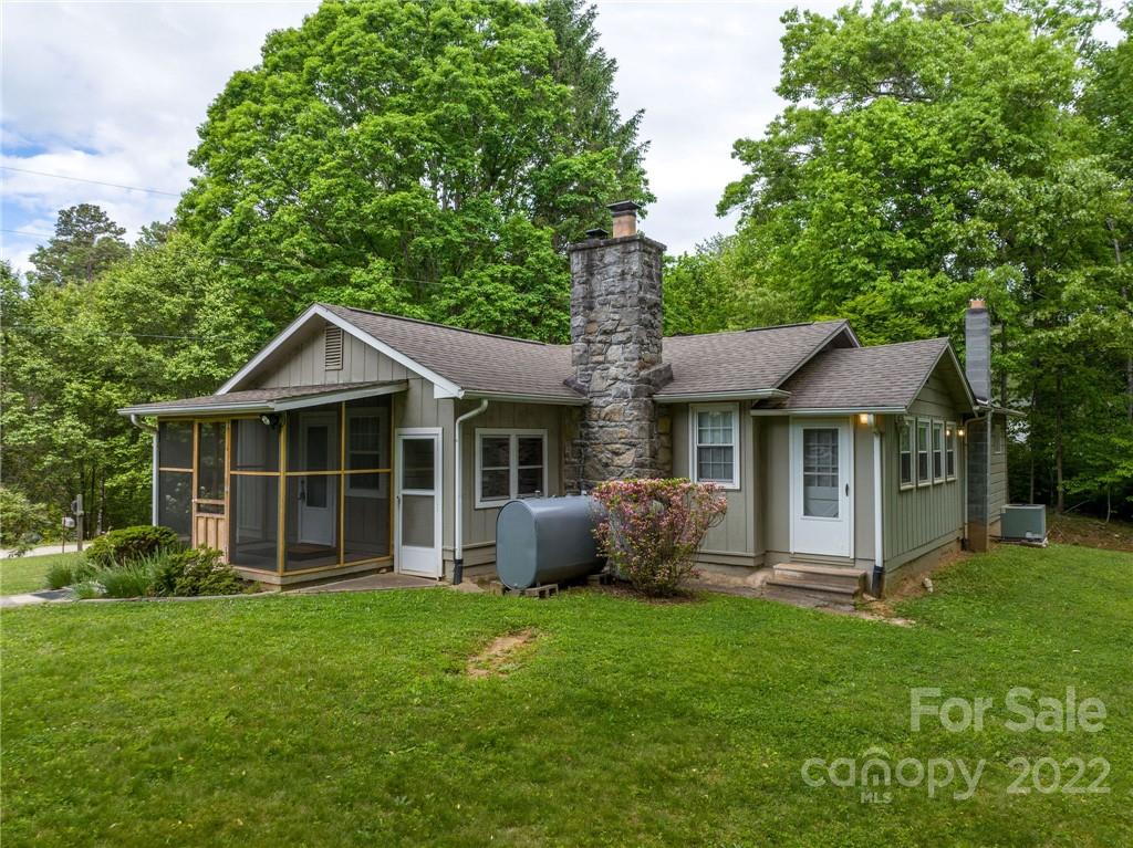 32 Spivey Place Asheville NC 28806